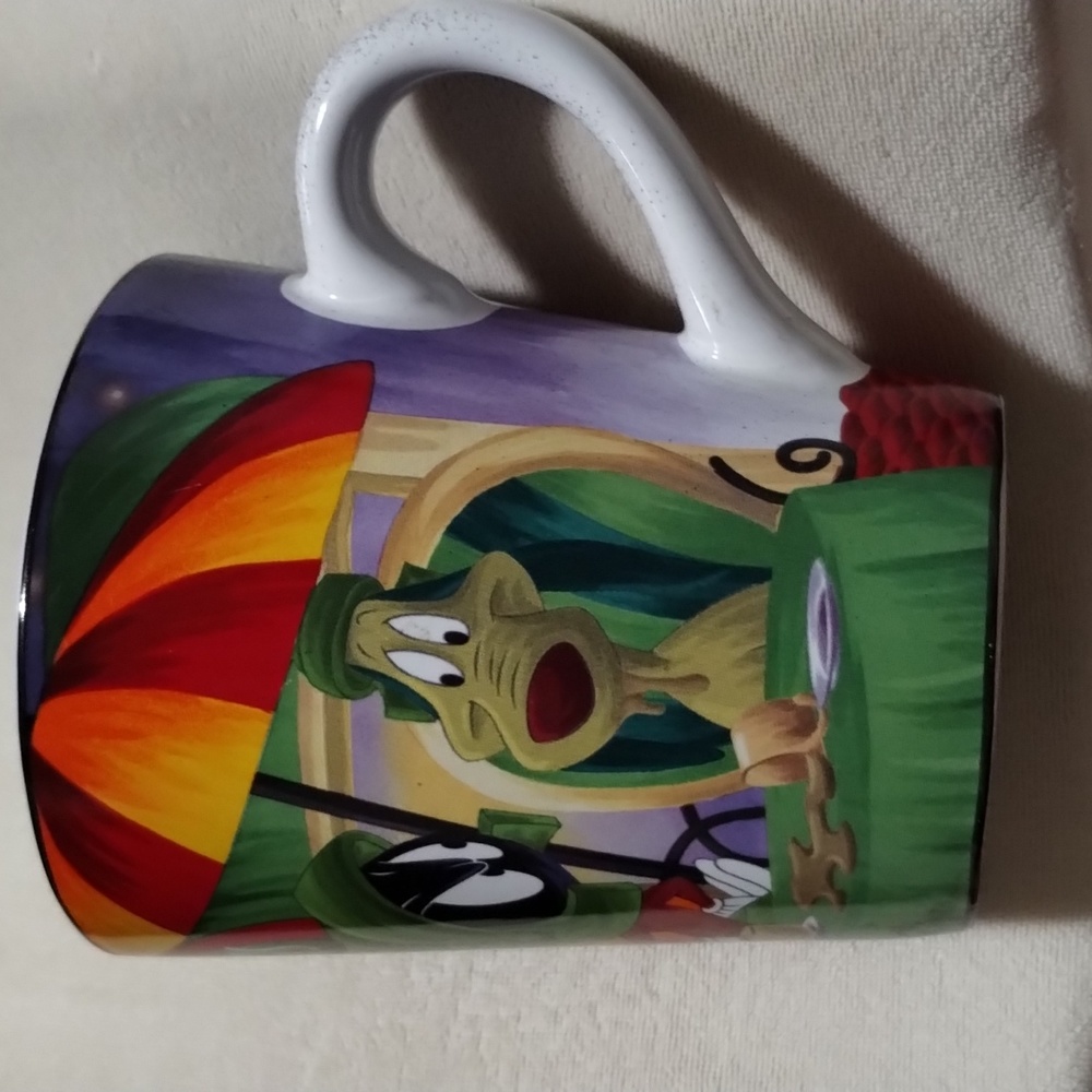 Marvin Martian & K-9 Café Six Flags Ceramic Mug 2000 Warner Bros.